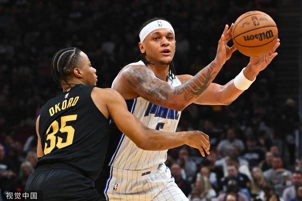 能展现出令 能展现出令