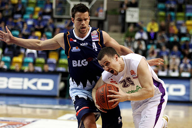 会谈判仍在 会谈判仍在