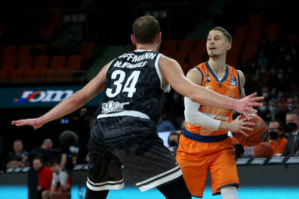 据媒体复盘 据媒体复盘